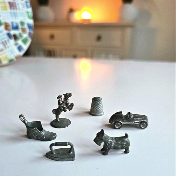 Vintage Monopoly Board Game Replacement Tokens, 6 Movers - Picture 5 of 11